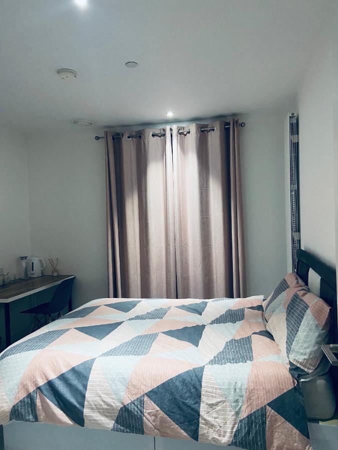Large Double Room Overlooking The Thames Londyn Zewnętrze zdjęcie